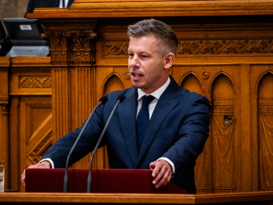 Negyven napirendi pont kerül Magyar Péterék elé, hatalmas átalakításokra készülnek