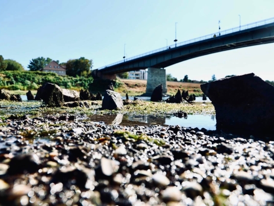A 610 centis határ alá süllyedt a vízszint Kiskörénél, Szolnokon negatív rekordot döntött a Tisza