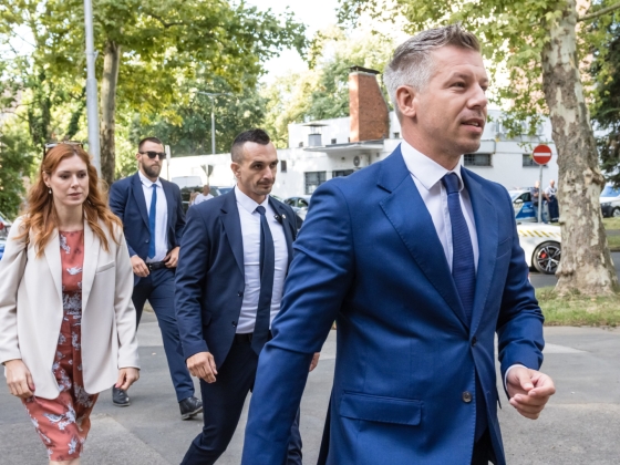 Kaszinók, fásítás és uniós bírság - Magyar Péter listázta a kormányülés legfontosabb pontjait