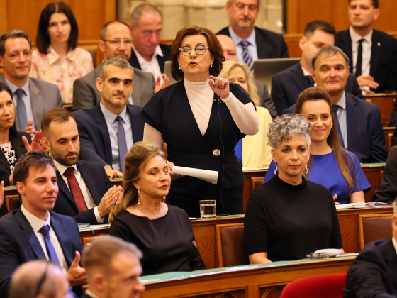 Beidézi a kegyelmi ügy kulcsszereplőit a parlamenti vizsgálóbizottság: Novák Katalint és Varga Juditot is meghallgathatják