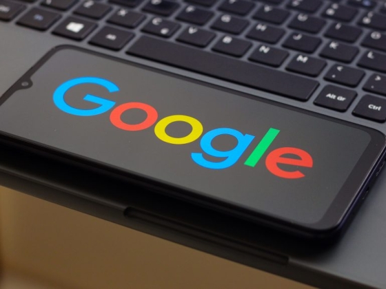 Több tízezer forint értékű ajándékot ad a magyar egyetemistáknak a Google