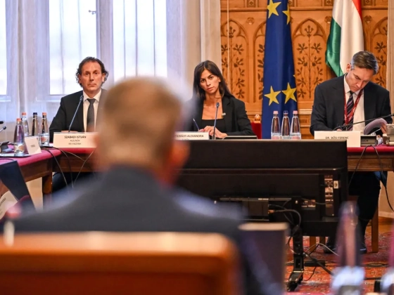 Egyre tisztább a kép arról, hogy kik őrködhetnek a közmédia függetlensége felett