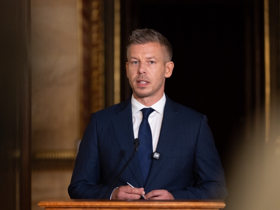 Hiába ígért garanciát Magyar Péter, a mentőszolgálat nem kapta meg a pénzét a BL-döntőért