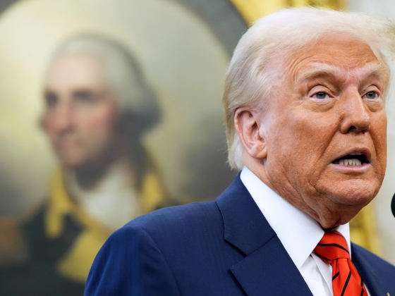 Íme Trump legújabb eszeveszett ötlete: átnevezné a Hormuzi-szorost valami 
