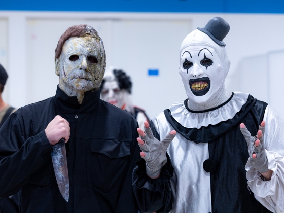 Maga az ördög érkezik Budapestre: bejelentették az idei HorrorCon első két sztárvendégét