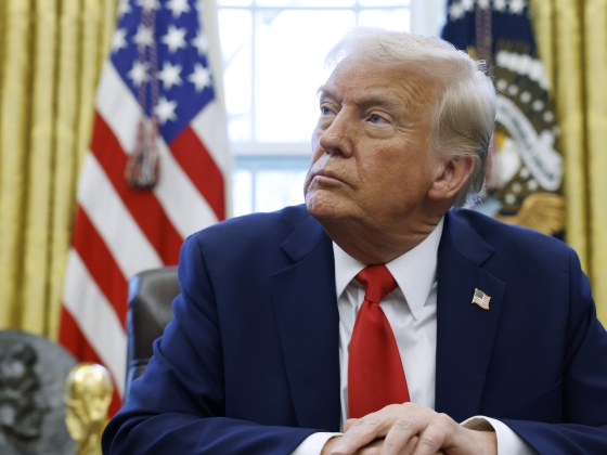 Nem mind arany, ami fénylik: Donald Trump arcképe virít a vadonatúj egydolláros érméken