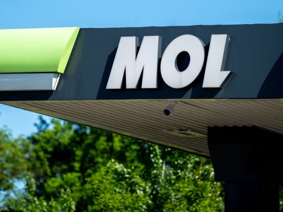 Hivatalos tőzsdei bejelentést tett a Mol szerda este: nagy szeletet szerzett a magyar állam az olajcégben – kilőtt az egekbe a szavazati joga