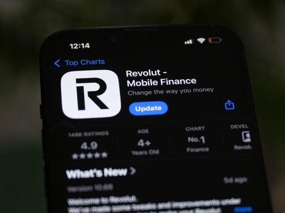 Érvényesül a Revolut-hatás: nullás számlacsomagokkal fordultak rá az őszre a bankok