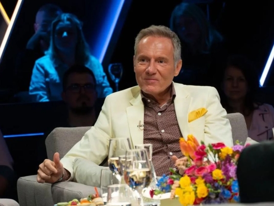 Nagy bejelentést tett Frei Tamás a Café Frei-ről, megtörtént a tulajdonosváltás: előre szólt, hogy olasz árakon adják majd a kávét – a felét az állam szedi be adóban