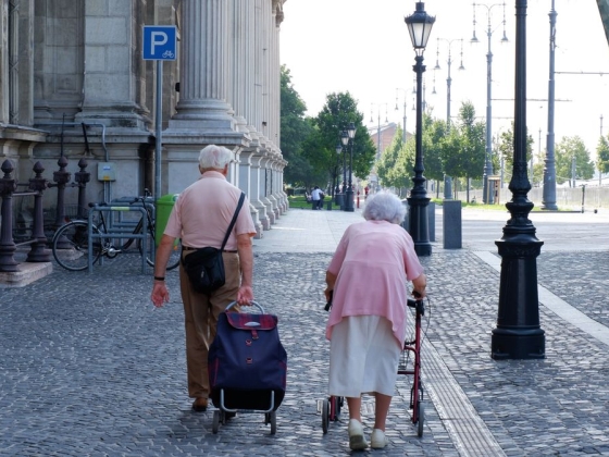 Ez most már biztos: Kármán Andrásék egy tollvonással kihúzták a nyugdíjasok plusz pénzét, nyoma sincs a 24 milliárdnak – nem csak ez az egyetlen rossz hír