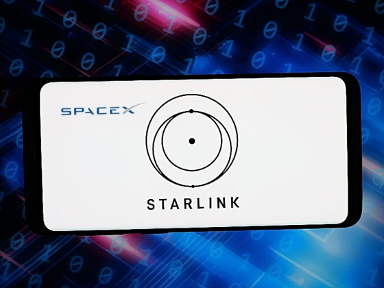 Jön a műholdas mobilkapcsolat a One-on át: de mennyire valós alternatívája a Starlink a vezetékes hálózatoknak?
