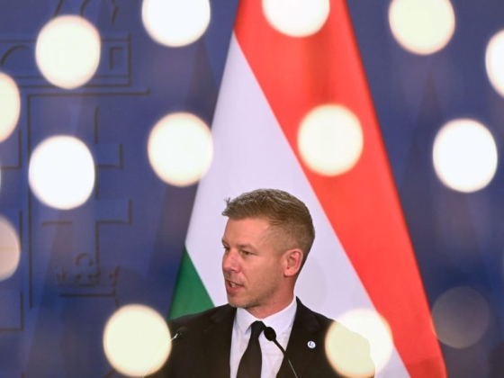 Magyar Péter: Rövidesen indulok Baka Andráshoz a Sándor-palotába