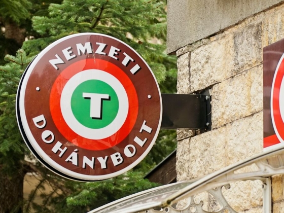 Kiderült, mi lesz a dohány-és kaszinókoncessziók sorsa: teljes felülvizsgálat jön, Magyar Péter nem kertelt – „a felmondására kell első körben gondolni!