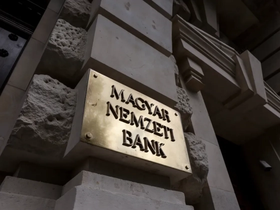 A 4iG-nek 6 milliárdot, Balásy Gyula cégének 2,4 milliárdot fizetett a jegybank Varga Mihály irányítása alatt