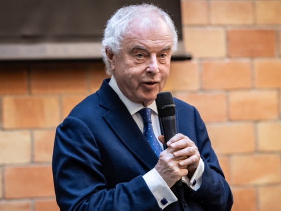Tizenhat éve nem történt ilyen Magyarországon, Magyar Péter is ott van a nagy visszatérésnél