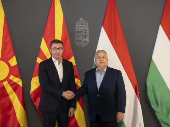 Megszólalt az északmacedón kormányfő, miután nyomozás indult az Eximbank ellen az országának nyújtott milliárdos magyar hitel miatt