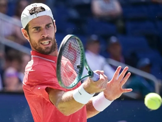 US Open: szetthátrányból verte a 3. kiemeltet Hacsanov