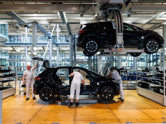 50 ezer dolgozóját küldi el a Volkswagen