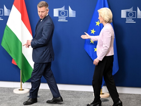 Darabokra szedték Magyar Péter és Ursula von der Leyen megállapodását az uniós pénzekről: „Van itt pár bökkenő” – 440 millió euró veszett oda Győri Enikő szerint