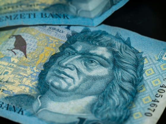 Megjelent az új 1000 forintos bankjegy – így néz ki