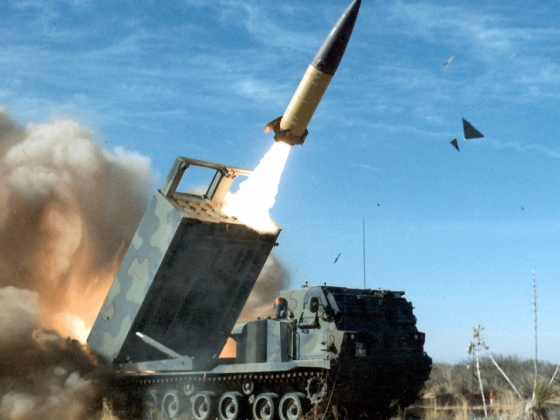 Sosem látott képességet kapnak az amerikai HIMARS-ok, nagy bajban lehetnek az ellenséges flották