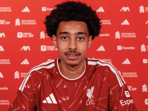 Tizennyolc éves francia támadót igazolt a Liverpool