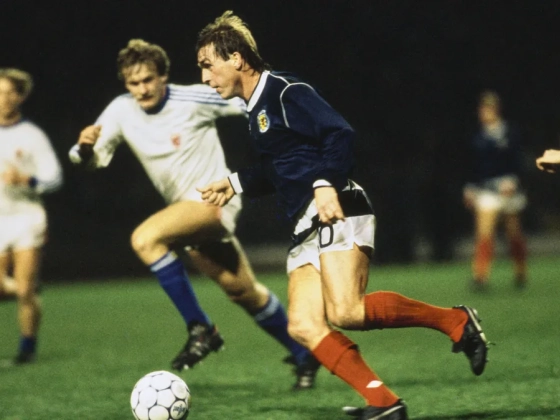 Csak a rekorddöntő gól hiányzott– az első 100-szorosok, 31. rész, Kenny Dalglish