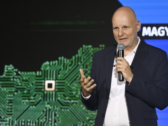 Tanács Zoltán: Az embereket kiszolgáló és segítő digitális államot épít a kormányzat