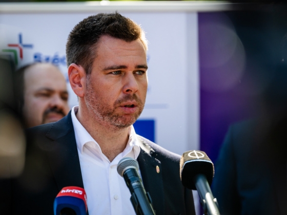 „Ez az igazi hűtlen kezelés!” – a Fidesz nekiment Vitézy Dávid bejelentésének