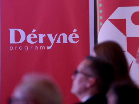 Nem hagyta szó nélkül a Déryné Program az Oktatási Hivatal visszalépését