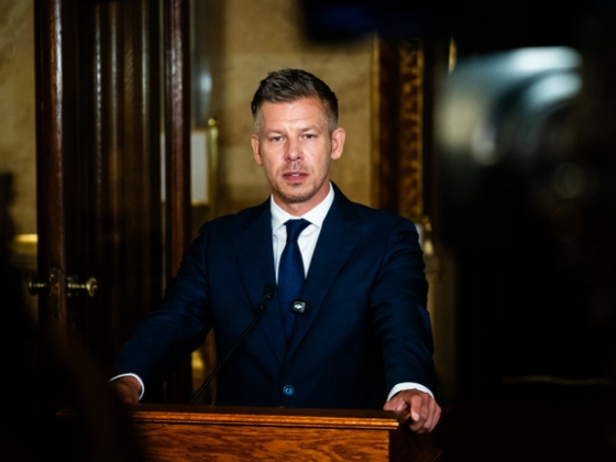 Rendkívüli döntést hozott Magyar Péter kormánya: meghosszabbítják a migrációs válsághelyzetet