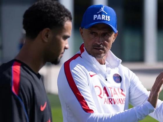 Luis Enrique szerződést hosszabbított a PSG-nél