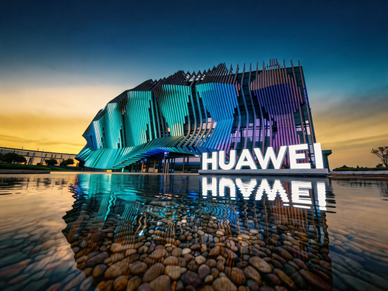 Münchenben villantotta meg újdonságait a Huawei – új órák, tablet, telefonok és fülhallgató is érkezik