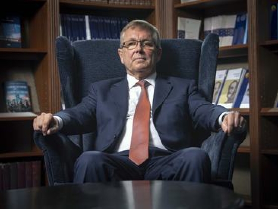 Elemző: már dühösek a választók, ezért az MNB-ügy lehet a szuperhatóság első lépése