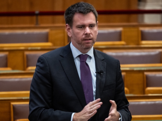 Vitézy Dávid elindította a felújítási folyamatot, tíz év után nyithat ki újra az ország egyik legkedveltebb intézménye