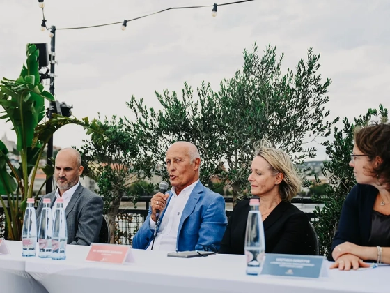 Több évre marad a névadó szponzor a magyar központú hokiligában