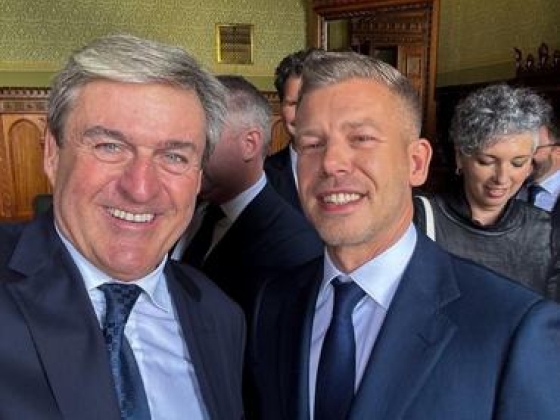 Visszajön az árstop? Magyar Péterék valamit kitaláltak a benzinárakra: nagy változás jöhet a kutakon