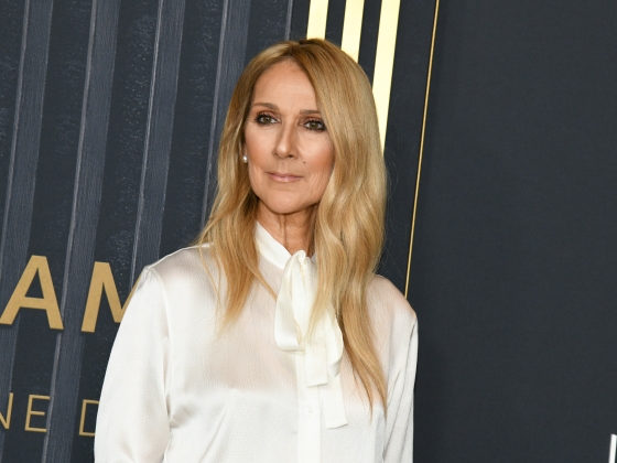 Celine Dion a természet erejével győzte le gyógyíthatatlan betegségét - ikerfiai elkísérték a párizsi koncertturnéra