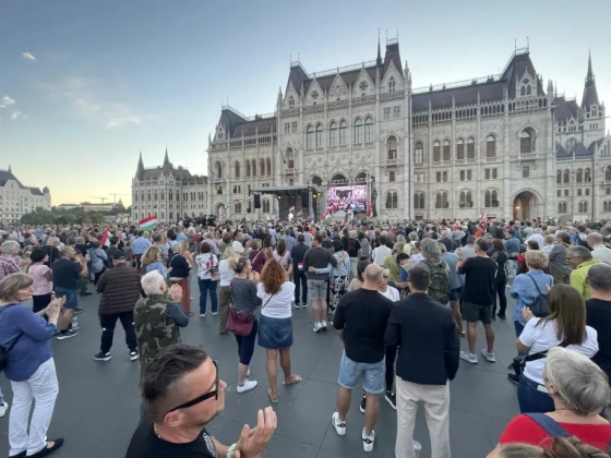 Huth Gergely a Kossuth téren: Eljön a revans ideje, hamarabb, mint gondolnák!