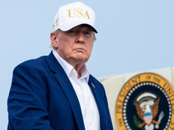 Donald Trump rendkívül veszélyes vizekre evezett, rálépett a putyini útra