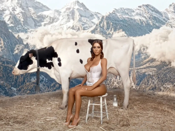 Majdnem mindent megmutatott Bianca Censori – alig takarta valami Kanye West feleségét
