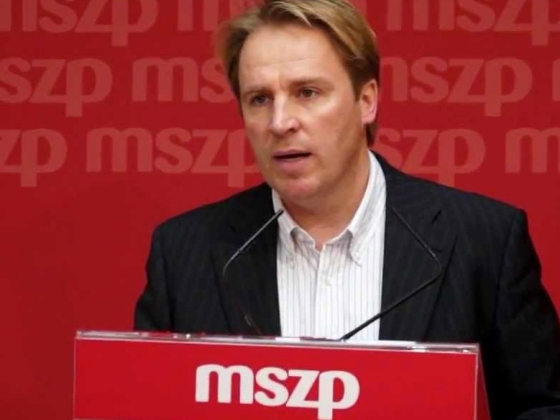 Milyen hat év? Tizenkettő!