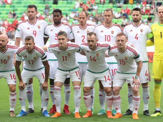 Eszméletlenül esett össze Budapesten a magyar válogatott labdarúgó, mentők vitték el