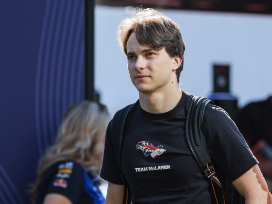 Piastri nagyot bukott az időmérő után, megbüntette az FIA