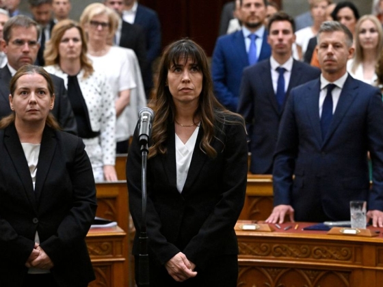 Ez egyre kínosabb: elszólhatta magát az Országgyűlés alelnöke, nem volt semmilyen pontrendszer Unger Anna kiválasztásakor az NVVH-pályázatoknál – 