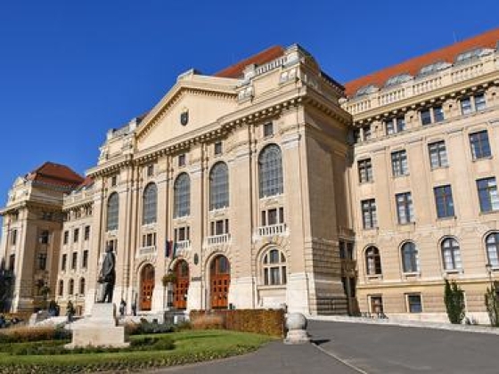 Kiakadt a debreceni polgármester, kőkeményen összecsapott a miniszterrel: „vagy ő, vagy én!”
