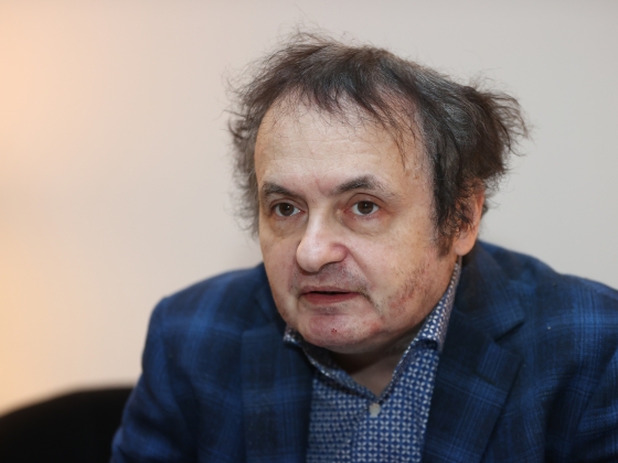 Galla Miklós ismét kéri a Karinthy-gyűrűt: levelet írt a kulturális miniszternek