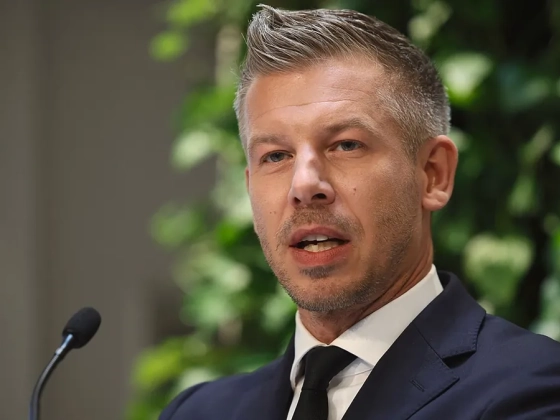 Magyar Péter Paksról jelentkezett - videó