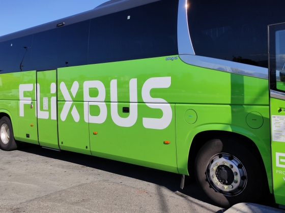 Új belföldi utakat kínál a Flixbus: átszállás nélkül lehet kijutni a budapesti repülőtérre több vidéki magyar városból is