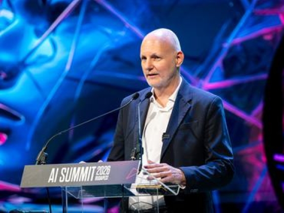 Tanács Zoltán: Európának nem a szuperintelligenciáért folyó versenybe kell beszállnia